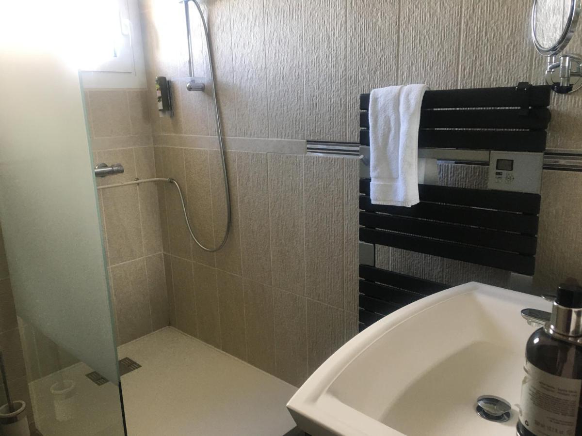 Logis Hotel Restaurant Spa Les Balcons De L'Esperance Limeuil Exterior foto